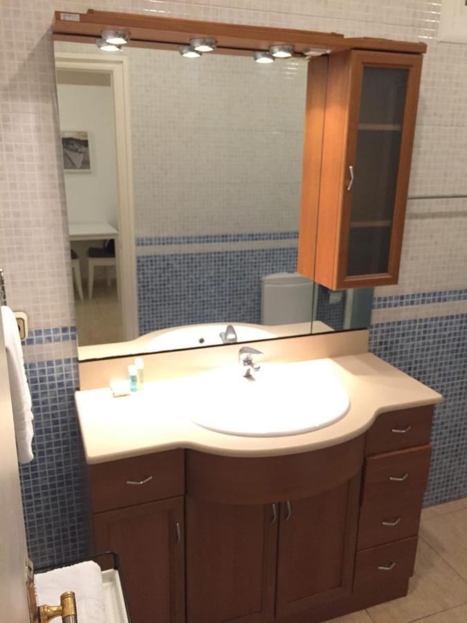 New! Apartment In Sarria Near Metro Barcelona Ngoại thất bức ảnh