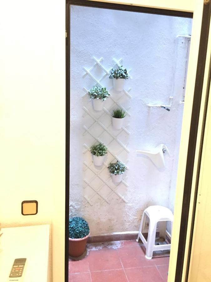 New! Apartment In Sarria Near Metro Barcelona Ngoại thất bức ảnh
