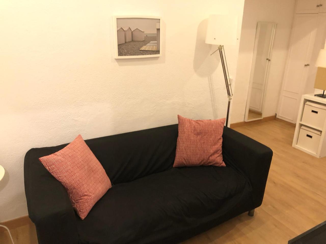 New! Apartment In Sarria Near Metro Barcelona Ngoại thất bức ảnh